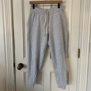NWOT Lululemon Scuba joggers